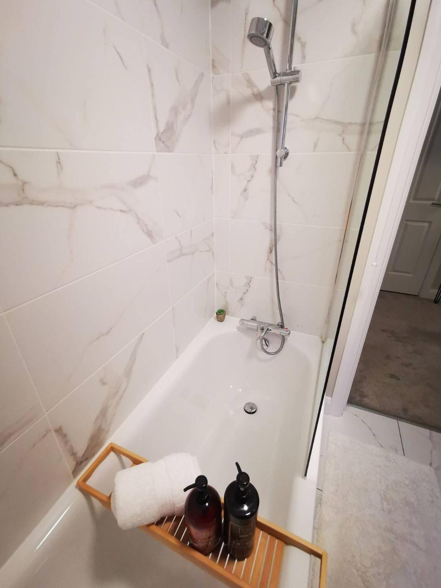 Belfast Central 2 Bedroom Luxurious Modern Stay Εξωτερικό φωτογραφία