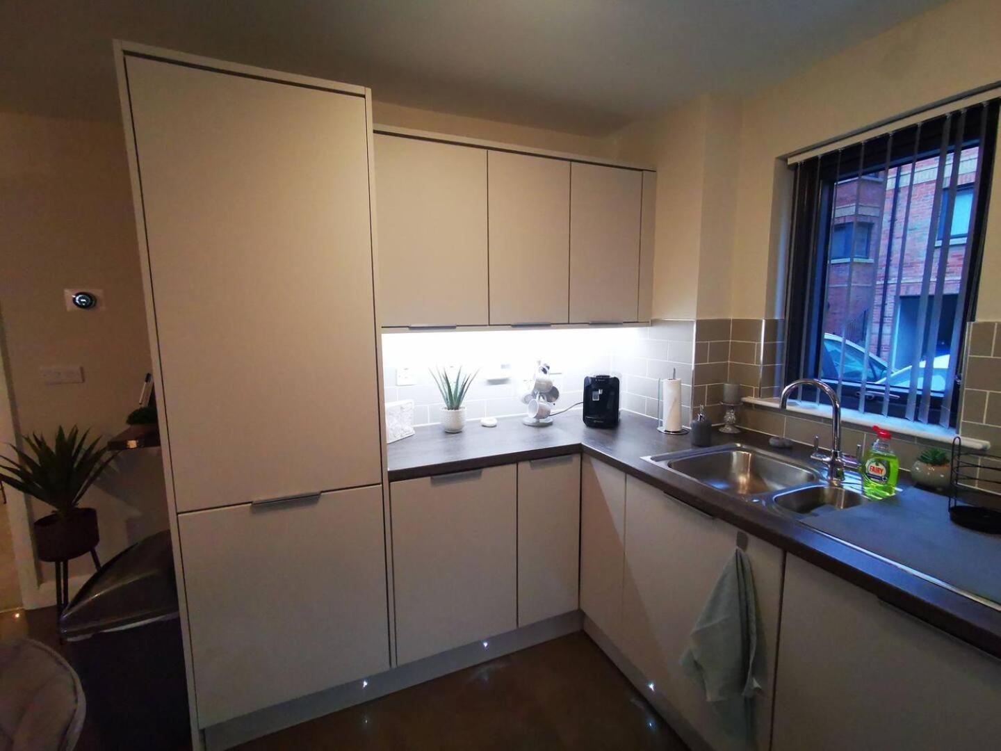 Belfast Central 2 Bedroom Luxurious Modern Stay Εξωτερικό φωτογραφία